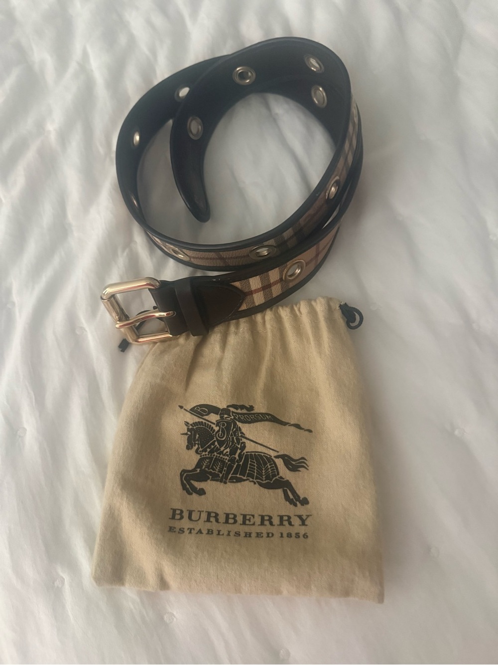 Burberry Black Leather Belt with Classic Check and Gold Buckle - Picture 2 of 7